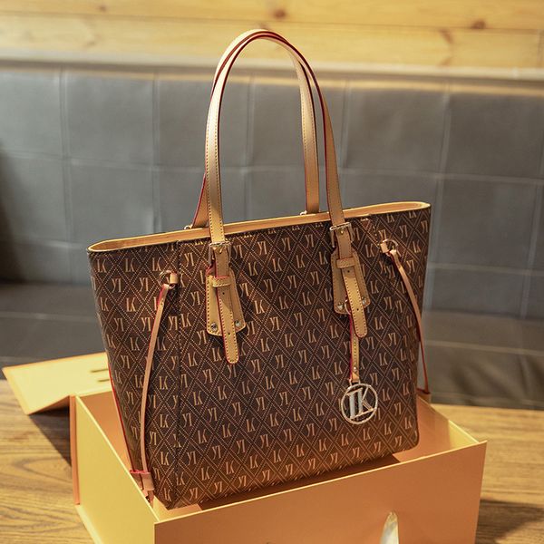 recente impresso couro genuno para as mulheres 2020 novo nico ombro tote bags senhoras de luxo bolsas femininas designer
recente impresso couro genuno para as mulheres 2020 novo nico ombro tote bags senhoras de luxo bolsas femininas designer