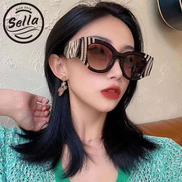 sunglasses sella 2021 arrival women brand designer oversized cateye fashion ladies gradient lens glasses eyewear, White;black
sunglasses sella 2021 arrival women brand designer oversized cateye fashion ladies gradient lens glasses eyewear, White;black