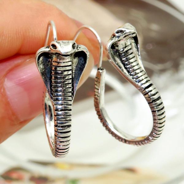 1pair gothic tribal snake king big stud earrings women men punk vintage metal gold color animals ear hook jewelry e364, Golden;silver
1pair gothic tribal snake king big stud earrings women men punk vintage metal gold color animals ear hook jewelry e364, Golden;silver