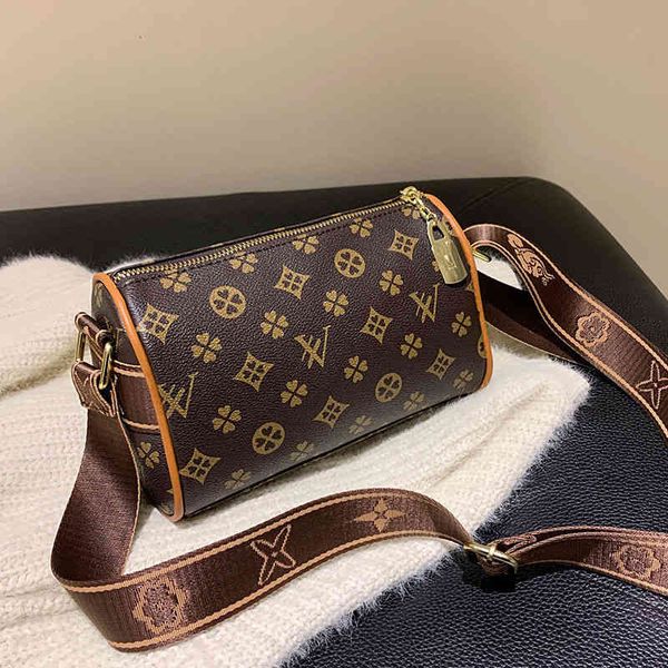 2022 factory wholesale bag female style small bag, versatile and popular, sen foreign style, korean department, lovely one shoulder messenge
2022 factory wholesale bag female style small bag, versatile and popular, sen foreign style, korean department, lovely one shoulder messenge
