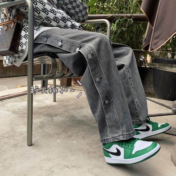 2021 new new autumn personality breasted jeans straight male tendency loosen pants cute hip student mu03, Blue
2021 new new autumn personality breasted jeans straight male tendency loosen pants cute hip student mu03, Blue
