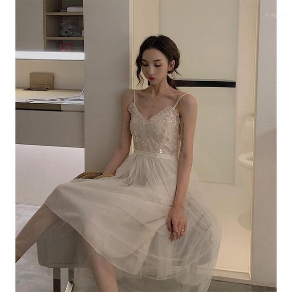 v-neck retro gentle mesh very fairy dress female high waist spring and summer net red sling dress bb0931, Black;gray
v-neck retro gentle mesh very fairy dress female high waist spring and summer net red sling dress bb0931, Black;gray