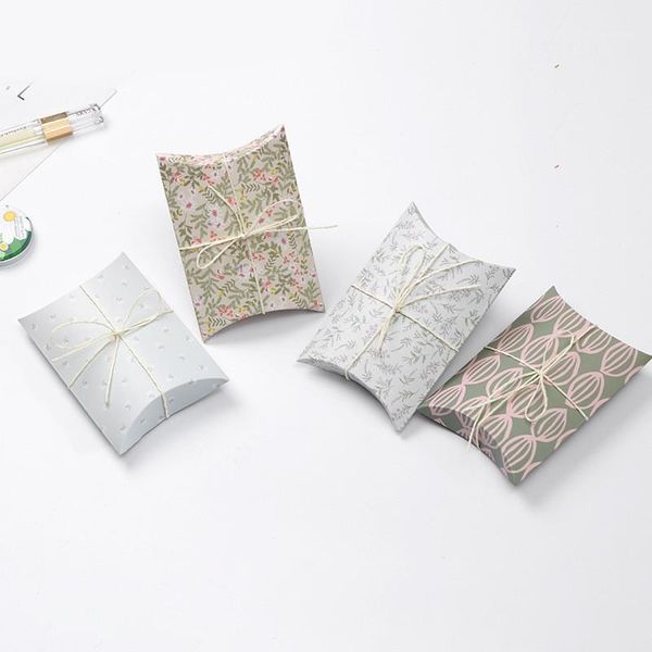 gift wrap 1pcs box sell paper pillow packing birthday boxpattern fashion fresh style box1
gift wrap 1pcs box sell paper pillow packing birthday boxpattern fashion fresh style box1