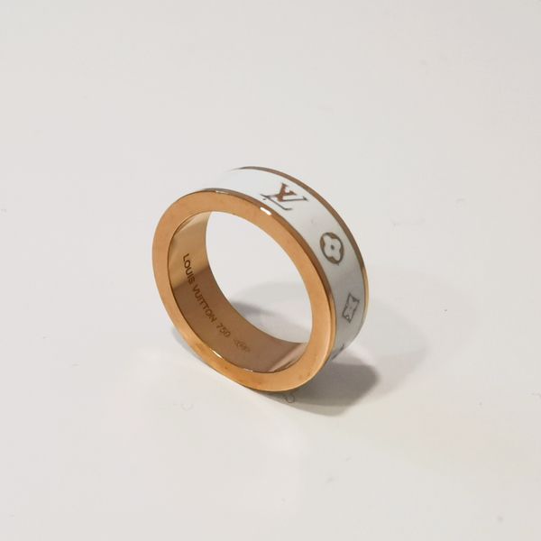 luxury designer jewelry mens rings stainless steel gold couple band rings silver rose gold fashion four leaf flower enagagement for women 20
luxury designer jewelry mens rings stainless steel gold couple band rings silver rose gold fashion four leaf flower enagagement for women 20