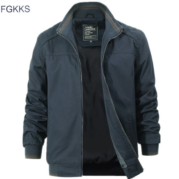 fgkks men bomber jackets coats autumn new male fashion military clothing jacket overcoat men's casual jackets 201218, Black;brown
fgkks men bomber jackets coats autumn new male fashion military clothing jacket overcoat men's casual jackets 201218, Black;brown