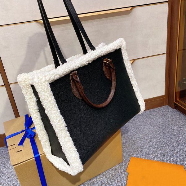 luxury letter lamp cashmere bags women fashion totes designer floral handbags fashion artwork hobos shopping plain nnbrs, Red;black
luxury letter lamp cashmere bags women fashion totes designer floral handbags fashion artwork hobos shopping plain nnbrs, Red;black