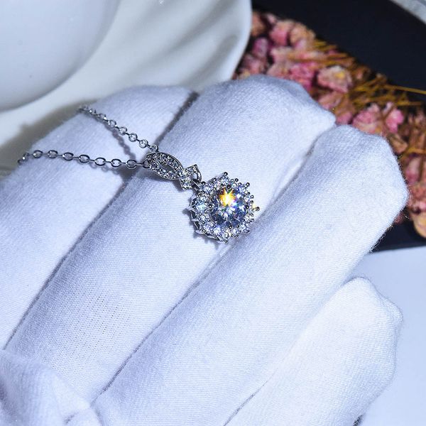 npkds fashion hearts and arrows zircon pendant necklace lady white gold necklace noble temperament jewelry lady friends gift, Silver
npkds fashion hearts and arrows zircon pendant necklace lady white gold necklace noble temperament jewelry lady friends gift, Silver