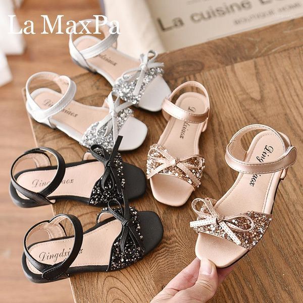 girl's sandals 2020 summer new fashion children's soft bottom non-slip princess shoes little girl crystal high heel shoes1, Black;red
girl's sandals 2020 summer new fashion children's soft bottom non-slip princess shoes little girl crystal high heel shoes1, Black;red