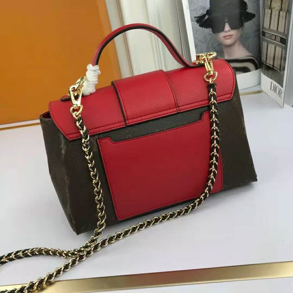 2020 new fashion one shoulder letter classic messenger handbag trend new lady bag card bag wallet cosmetic bag
2020 new fashion one shoulder letter classic messenger handbag trend new lady bag card bag wallet cosmetic bag