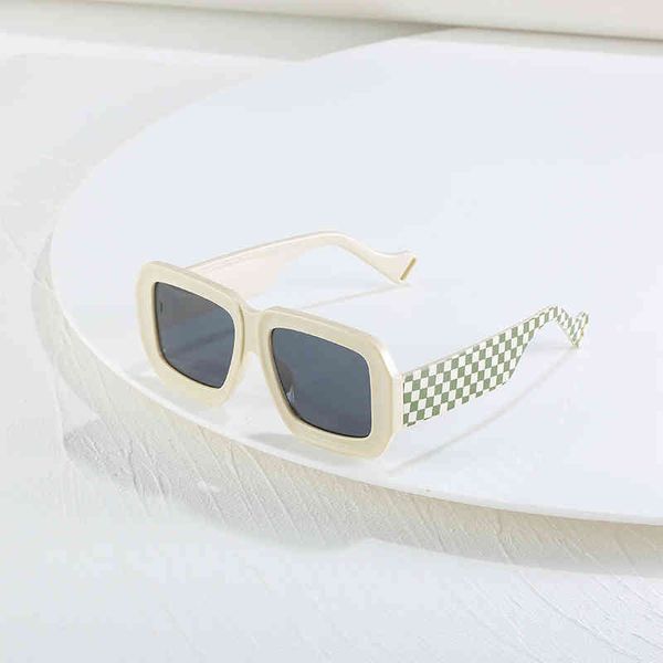 sunglasses 2022 designer chessboard large frame sunglasses men's and women's candy contrast y2k straight, White;black
sunglasses 2022 designer chessboard large frame sunglasses men's and women's candy contrast y2k straight, White;black