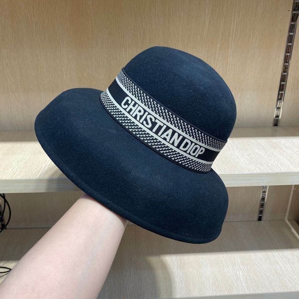 outlet outlet d family autumn and winter new product ribbon letter flat woolen women's british wide brim felt hat, Black;white
outlet outlet d family autumn and winter new product ribbon letter flat woolen women's british wide brim felt hat, Black;white