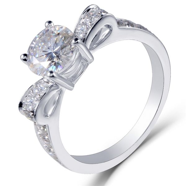transgems 14k 585 white gold 1ct center 6.5mm round brilliant lab created moissanite diamond engagement rings for women y200620, Slivery;golden
transgems 14k 585 white gold 1ct center 6.5mm round brilliant lab created moissanite diamond engagement rings for women y200620, Slivery;golden