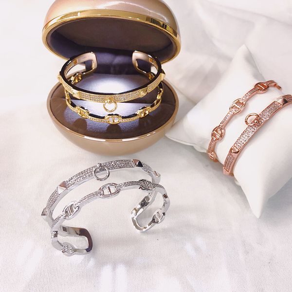 personality fashion simple women's bracelet trend copper material party ball girl bracelet luxurious, Golden;silver
personality fashion simple women's bracelet trend copper material party ball girl bracelet luxurious, Golden;silver