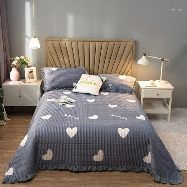 bedding fleece set quilted flannel velvet bedspread pillowcase ruffles bed cover skirt japan style thicken sheet grey heart new1 
bedding fleece set quilted flannel velvet bedspread pillowcase ruffles bed cover skirt japan style thicken sheet grey heart new1