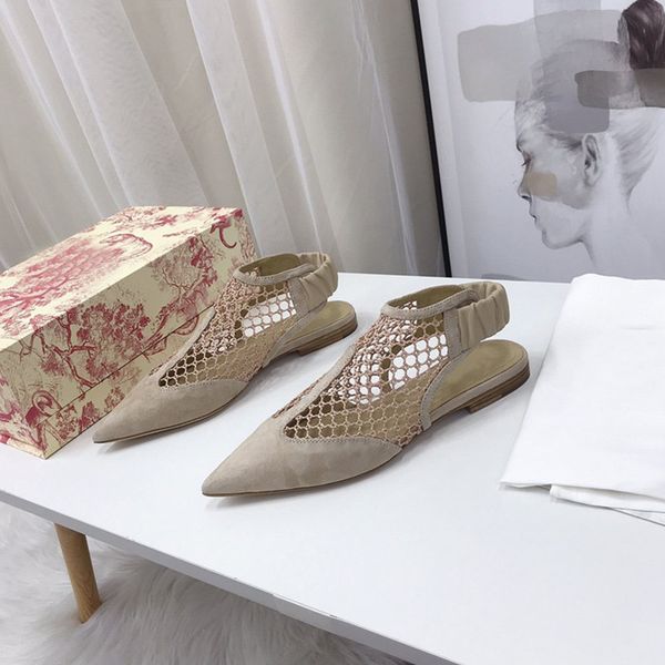 luxury design new womens pointed low heel hollow thick heel fairy single shoes leather fashion retro original size 35-41, Black
luxury design new womens pointed low heel hollow thick heel fairy single shoes leather fashion retro original size 35-41, Black