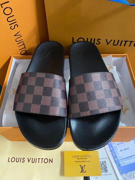 2020 summer designer fashion brand men and women casual leather loafers ladies flip flops 35-45 ing, Black
2020 summer designer fashion brand men and women casual leather loafers ladies flip flops 35-45 ing, Black