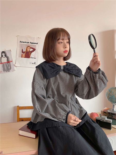 uncle wu's two-piece shirt with loose plaid bow collar and lantern sleev, White
uncle wu's two-piece shirt with loose plaid bow collar and lantern sleev, White