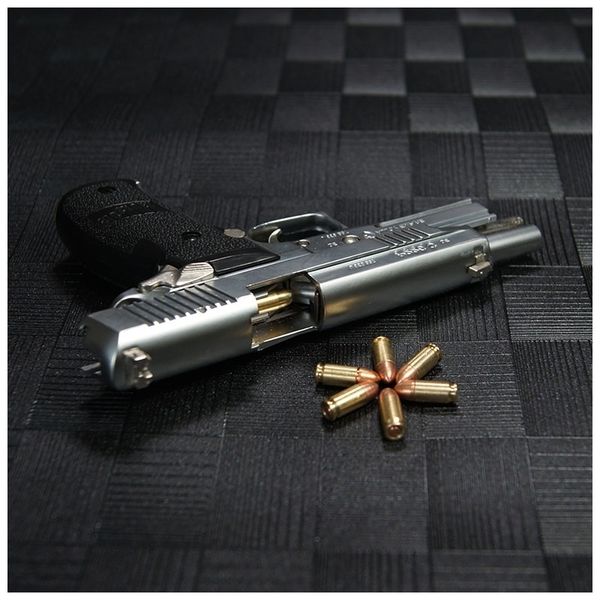 231: 2.05 boy gift simulation alloy toy all metal model shell throwing gun cannot be fired
231: 2.05 boy gift simulation alloy toy all metal model shell throwing gun cannot be fired
