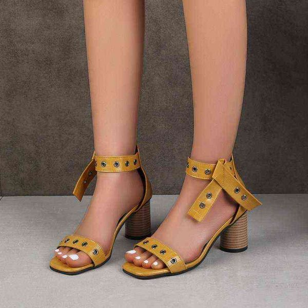 women's sandals 2022 summer new high-heeled sandals square head thick heel large women's shoes, Black
women's sandals 2022 summer new high-heeled sandals square head thick heel large women's shoes, Black