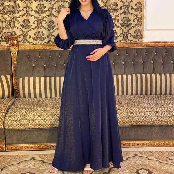 casual dresses muslim long dress diamond belt puff sleeve v-neck spring autumn the velvet woman's clothing, Black;gray
casual dresses muslim long dress diamond belt puff sleeve v-neck spring autumn the velvet woman's clothing, Black;gray