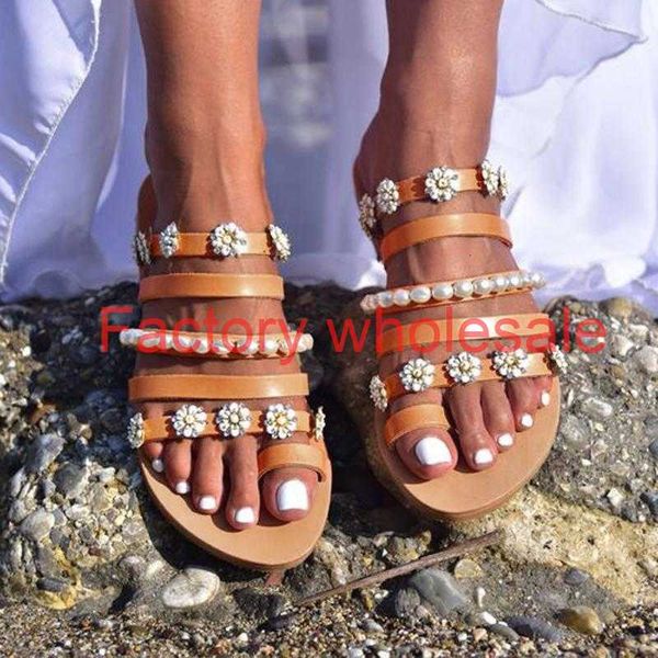 women beach slippers vintage pearl flower slippers for women summer slip on flat shoes woman open peep toe shoes slides #0729, Black
women beach slippers vintage pearl flower slippers for women summer slip on flat shoes woman open peep toe shoes slides #0729, Black