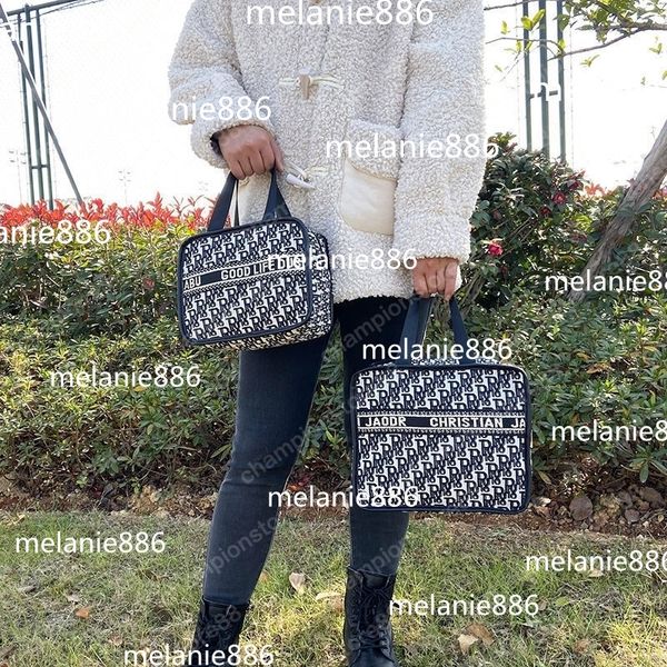 net red ins qianniage cosmetic bag r letter korean storage fashion handbags portable large capacity mommy, Black;red
net red ins qianniage cosmetic bag r letter korean storage fashion handbags portable large capacity mommy, Black;red