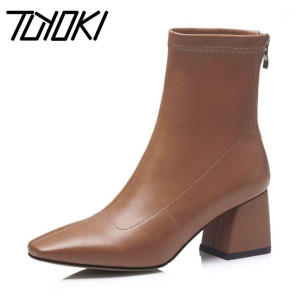 tuyoki women short boots fashion zipper thick heel winter shoes woman square toe casual daily office lady footwear size 33-401, Black
tuyoki women short boots fashion zipper thick heel winter shoes woman square toe casual daily office lady footwear size 33-401, Black