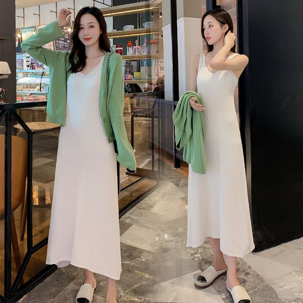 net red autumn suit fashionable going out pregnant women's spicy mother fur dress suspender v-neck long skirt, White
net red autumn suit fashionable going out pregnant women's spicy mother fur dress suspender v-neck long skirt, White