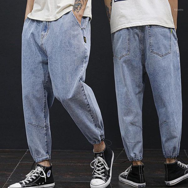 men's jeans large size fashion trend simple nine-point denim men's four seasons loose pants design jeans1, Blue
men's jeans large size fashion trend simple nine-point denim men's four seasons loose pants design jeans1, Blue