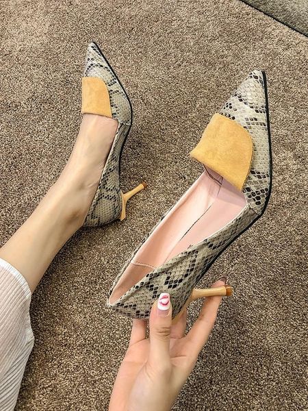 dress shoes single female 2021 autumn wild pointed shallow mouth stiletto french, Black
dress shoes single female 2021 autumn wild pointed shallow mouth stiletto french, Black