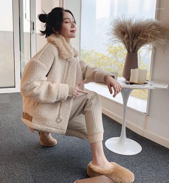 quality women's autumn and winter versatile korean fur integrated locomotive clothing net red short thick plush jacket fashion1, Black;brown
quality women's autumn and winter versatile korean fur integrated locomotive clothing net red short thick plush jacket fashion1, Black;brown
