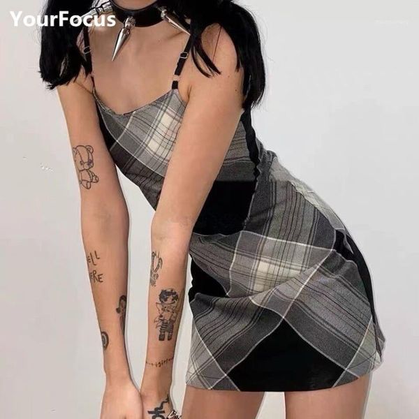 new retro vintage y2k style short dress black and white plaid strap dress mini cute harajuku1, Black;gray
new retro vintage y2k style short dress black and white plaid strap dress mini cute harajuku1, Black;gray