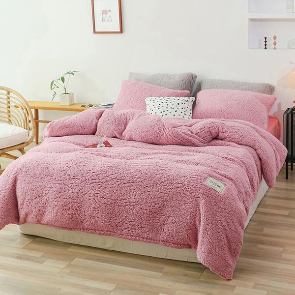 bedding sets home textiles quilt cover 1pcs pillow case 2pcs winter set soft warm lamb cashmere duvet solid fleece bed1
bedding sets home textiles quilt cover 1pcs pillow case 2pcs winter set soft warm lamb cashmere duvet solid fleece bed1