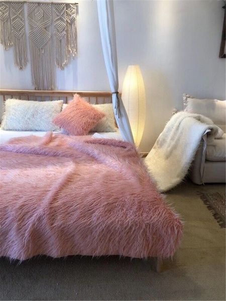 2021 pink designer blankets long lamb fur blanket for sofa chair bed throw blankets home decoration
2021 pink designer blankets long lamb fur blanket for sofa chair bed throw blankets home decoration