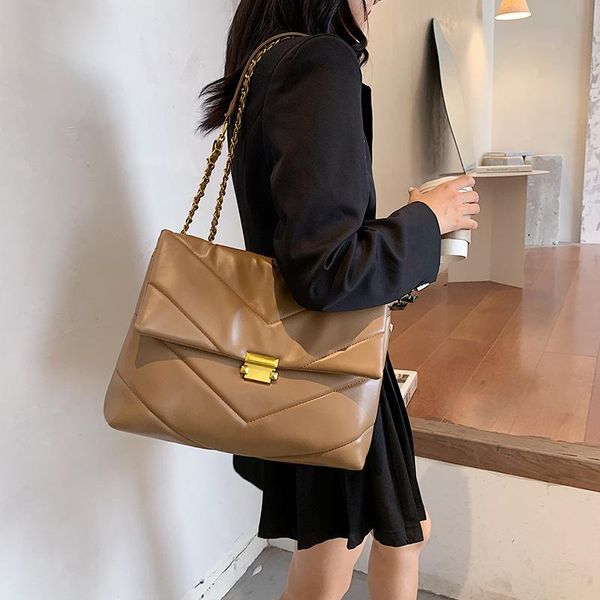 autumn and winter new style korean women's portable diagonal bag large capacity ladies shoulder bag fashionable leather
autumn and winter new style korean women's portable diagonal bag large capacity ladies shoulder bag fashionable leather