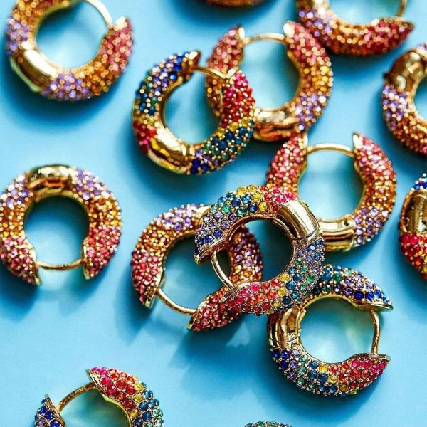 2020 new rainbow cz zircon huggie hoops earrings for women no pierced ear cuff round copper earcuffs fashion wedding jewelry, Golden;silver
2020 new rainbow cz zircon huggie hoops earrings for women no pierced ear cuff round copper earcuffs fashion wedding jewelry, Golden;silver