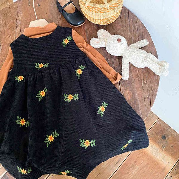 2021 new autumn baby girls corduroy vest dress korean style embroidery floral toddlers kids sleeveless dresses g1218, Red;yellow
2021 new autumn baby girls corduroy vest dress korean style embroidery floral toddlers kids sleeveless dresses g1218, Red;yellow