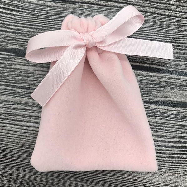 gift wrap 20pcs velvet bag jewelry packaging drawstring pouch ribbon sack lipstick makeup birthday party bags wrapping supply custom
gift wrap 20pcs velvet bag jewelry packaging drawstring pouch ribbon sack lipstick makeup birthday party bags wrapping supply custom