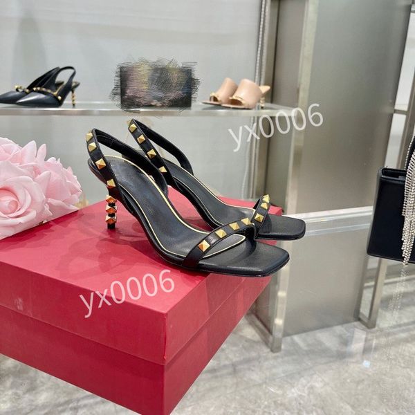 2022 designers casual shoes oblique technology b23 canvas trainers mens womens fashion pairs outdoor platform trainer yh211124, Red;white
2022 designers casual shoes oblique technology b23 canvas trainers mens womens fashion pairs outdoor platform trainer yh211124, Red;white