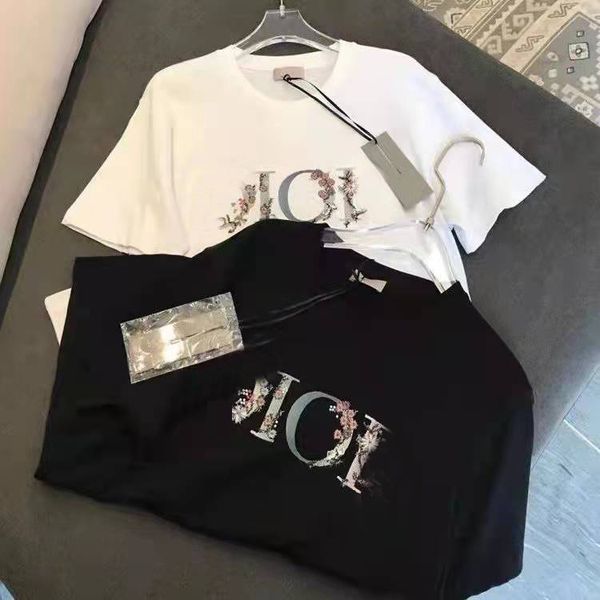2022men's jackets men silk sleepwear nightgown casual kimono bathrobe light luxury retro windbreaker male loose home wear pajamas style, White;black
2022men's jackets men silk sleepwear nightgown casual kimono bathrobe light luxury retro windbreaker male loose home wear pajamas style, White;black
