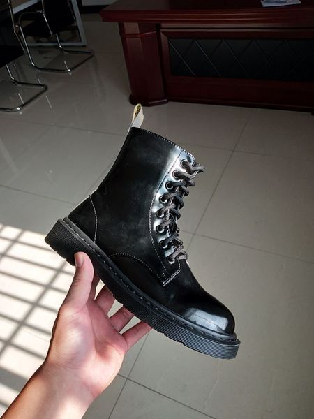 2021 new martin thick short heels snow boots non-skid velvet-thick western women's shoes shoes. clbw, Black
2021 new martin thick short heels snow boots non-skid velvet-thick western women's shoes shoes. clbw, Black