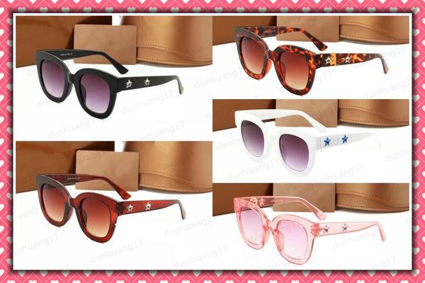 fashion designer 0208 fashion ladies sunglasses high-end glasses outdoor shade pc frame classic ladies luxury sunglasses with box, White;black
fashion designer 0208 fashion ladies sunglasses high-end glasses outdoor shade pc frame classic ladies luxury sunglasses with box, White;black