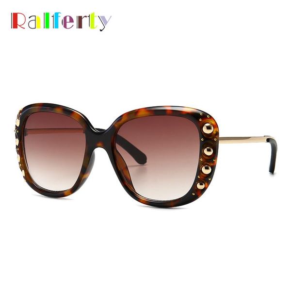 sunglasses ralferty vintage women fashion eyewear trendy rivet sun glasses 2021 female sunglases c1929, White;black
sunglasses ralferty vintage women fashion eyewear trendy rivet sun glasses 2021 female sunglases c1929, White;black