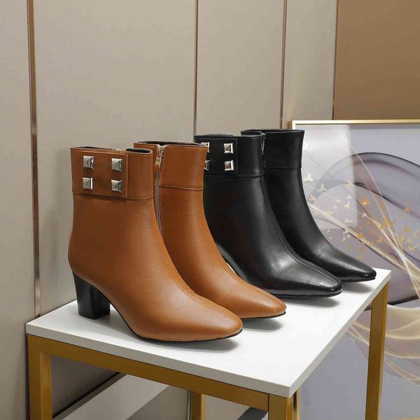 designer new women fashion nubuck leather autumn&winter boots luxurys comfortable side zip wedding boot sheepskin lining walking shoes brand, Black
designer new women fashion nubuck leather autumn&winter boots luxurys comfortable side zip wedding boot sheepskin lining walking shoes brand, Black