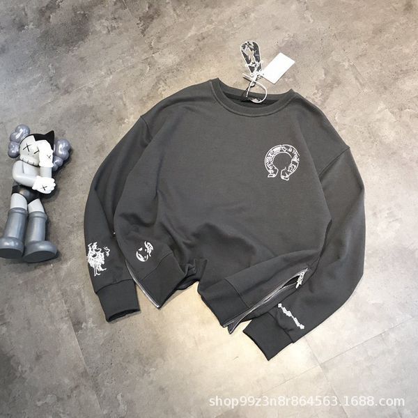 20 autumn new fashion ~ chk * left and right zipper sanskrit iron grey sweater arm cross horseshoe print, Black
20 autumn new fashion ~ chk * left and right zipper sanskrit iron grey sweater arm cross horseshoe print, Black