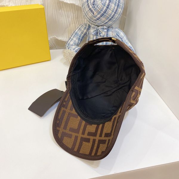 luxury fashion designer baseball cap material details exquisite fashion summer travel essential sunscreen cap 2 colors, Blue;gray
luxury fashion designer baseball cap material details exquisite fashion summer travel essential sunscreen cap 2 colors, Blue;gray