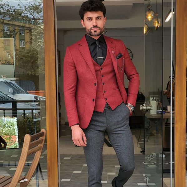 red woolen warm thick men's coat suits custom made two button wedding tailored party prom business blazer jacket 2 pieces(jacket+vest), Black;gray
red woolen warm thick men's coat suits custom made two button wedding tailored party prom business blazer jacket 2 pieces(jacket+vest), Black;gray