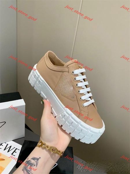 2021 platform vintage sandal design shoes luxe espadrilles plate-forme design women shoes luxe sandale size 35-40 cloth shoe
2021 platform vintage sandal design shoes luxe espadrilles plate-forme design women shoes luxe sandale size 35-40 cloth shoe