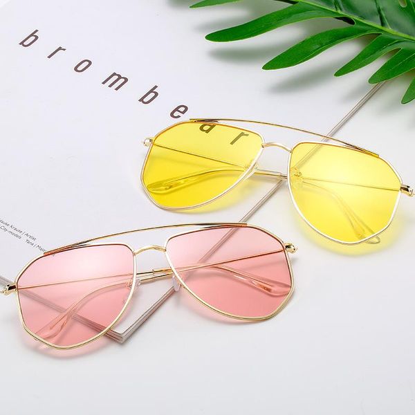 Double Beam Women Sunglasses Gradient Candy Color Metal Men Sunglasses All-match Polygonal Toad Fashion Glasses UV400 Oculos, White;black
Double Beam Women Sunglasses Gradient Candy Color Metal Men Sunglasses All-match Polygonal Toad Fashion Glasses UV400 Oculos, White;black