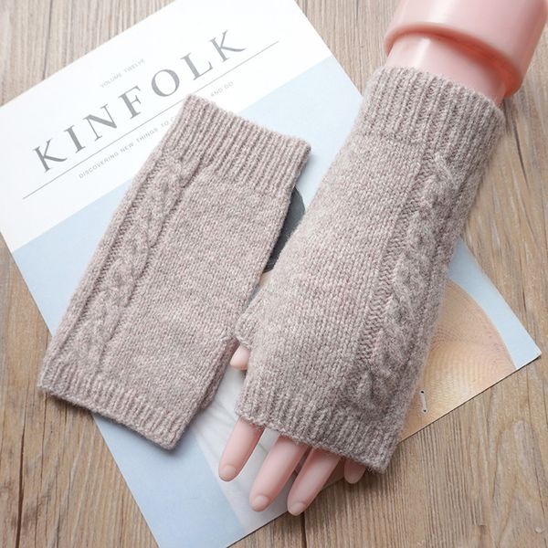 gonoda autumn winter women's new half gloves ins wind open finger touch screen warm wool yarn driving and writing
gonoda autumn winter women's new half gloves ins wind open finger touch screen warm wool yarn driving and writing